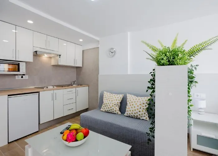 319 Modern Accommodation,sea View And Pool Apartament *